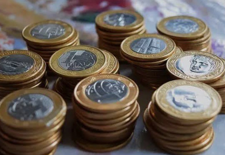 Dívida pública atinge R$ 11,1 trilhões no governo Lula e alcança o pior patamar desde 2021