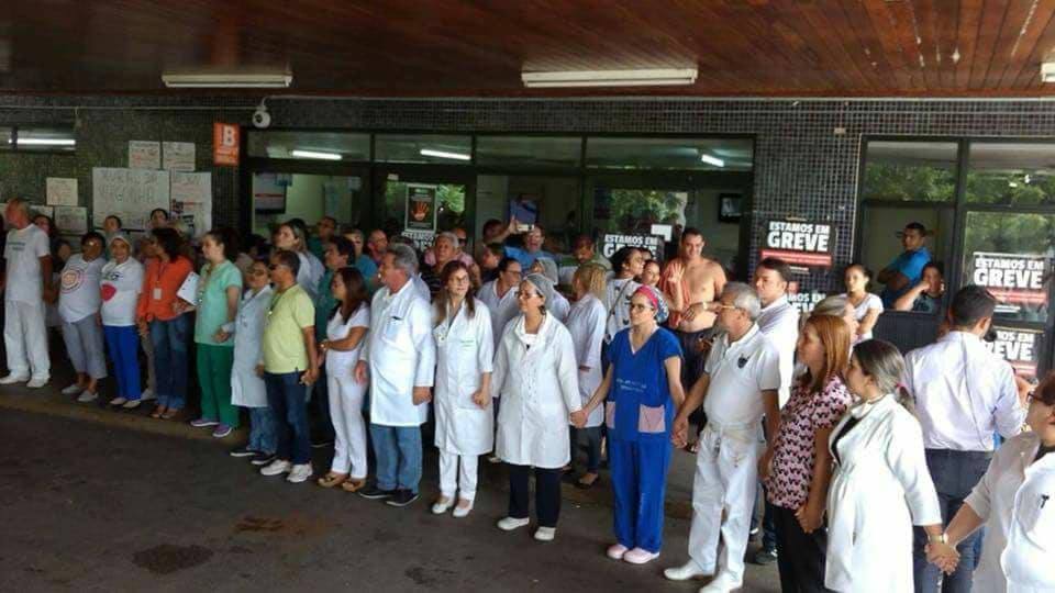 Servidores da saúde em greve farão hoje ato em frente ao Walfredo Gurgel