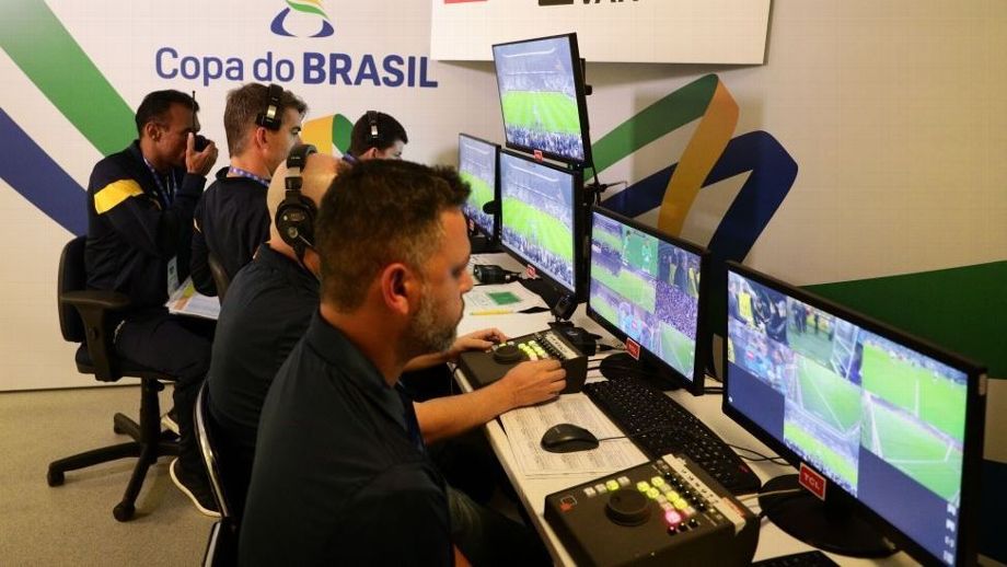 VAR: Campeonato Brasileiro terá árbitro de vídeo nas 380 partidas