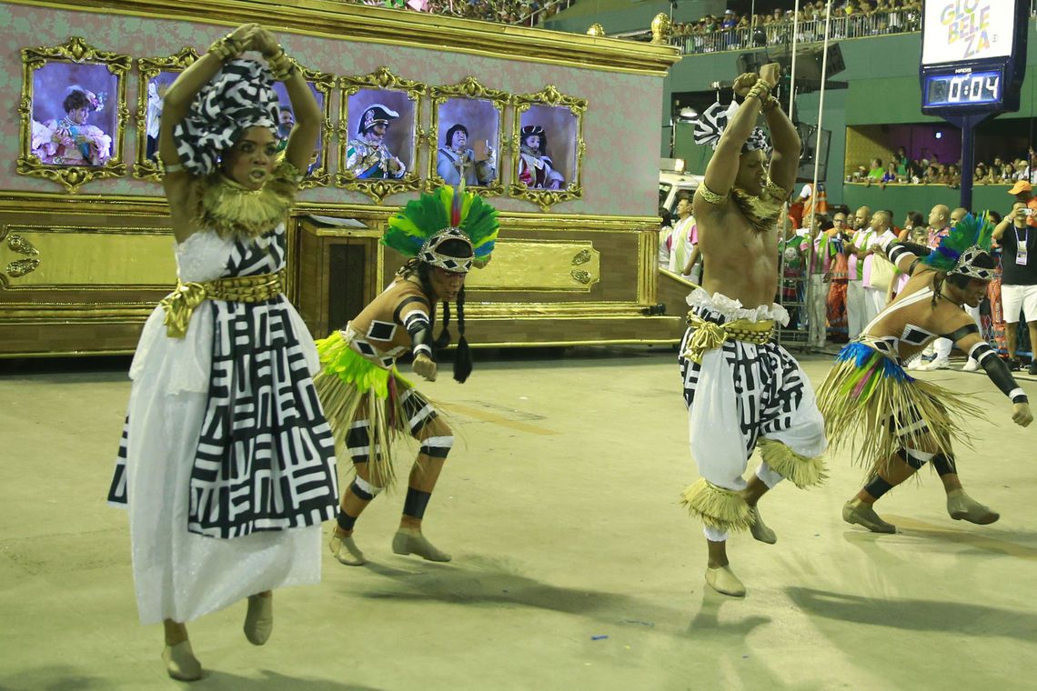 Mangueira é campeã do Carnaval 2019 no Rio de Janeiro