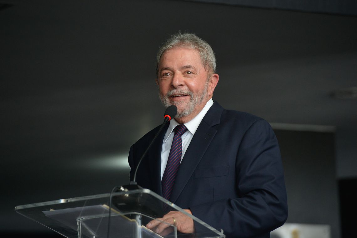 STJ decide reduzir pena e Lula pode ir para o semiaberto em setembro