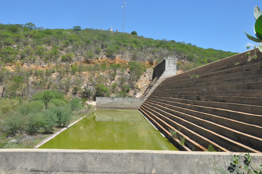 Governadora quer R$ 30 milhões da União para obras na barragem das Traíras