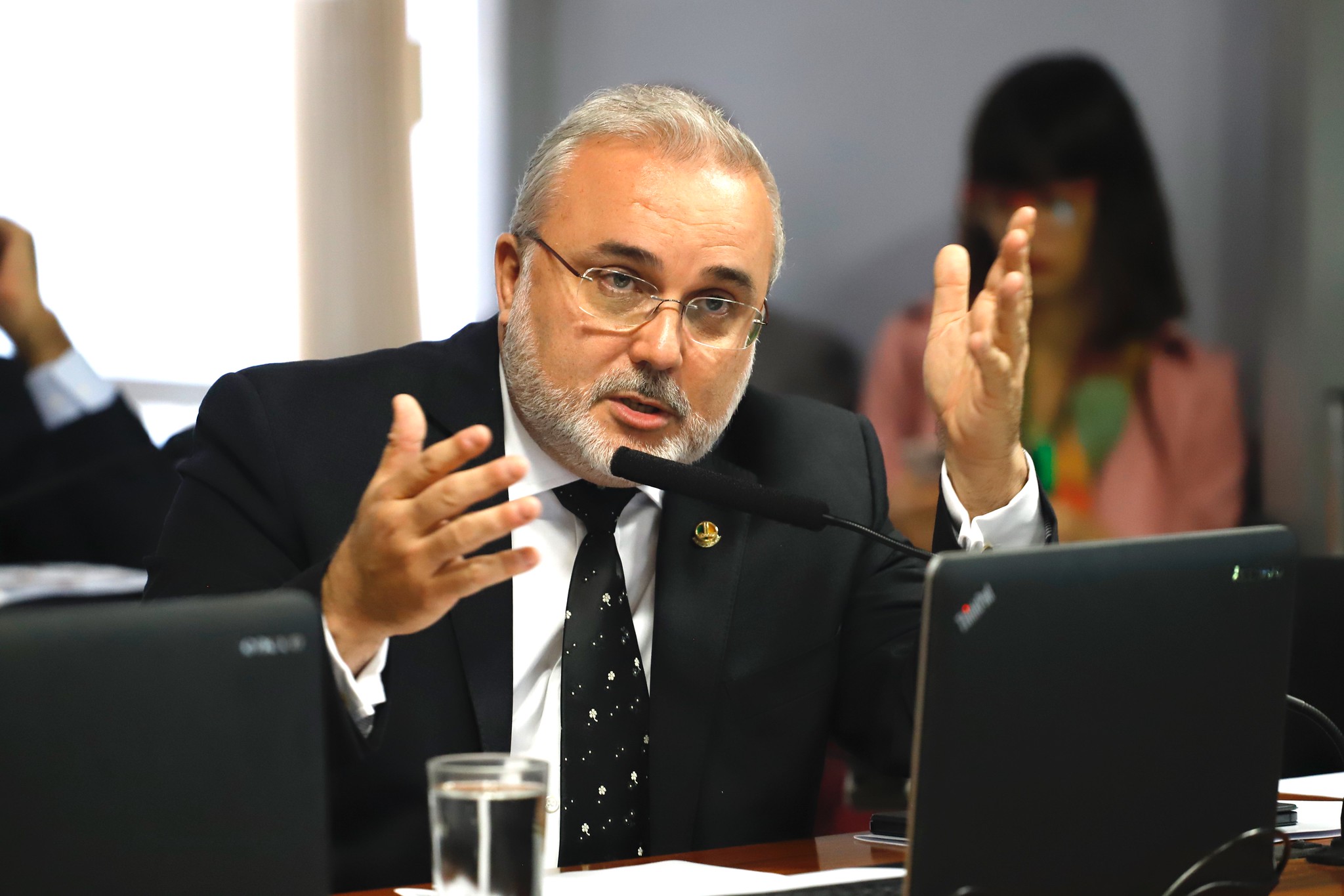 Jean Paul alerta para fragilidade do Brasil na política proteção de dados