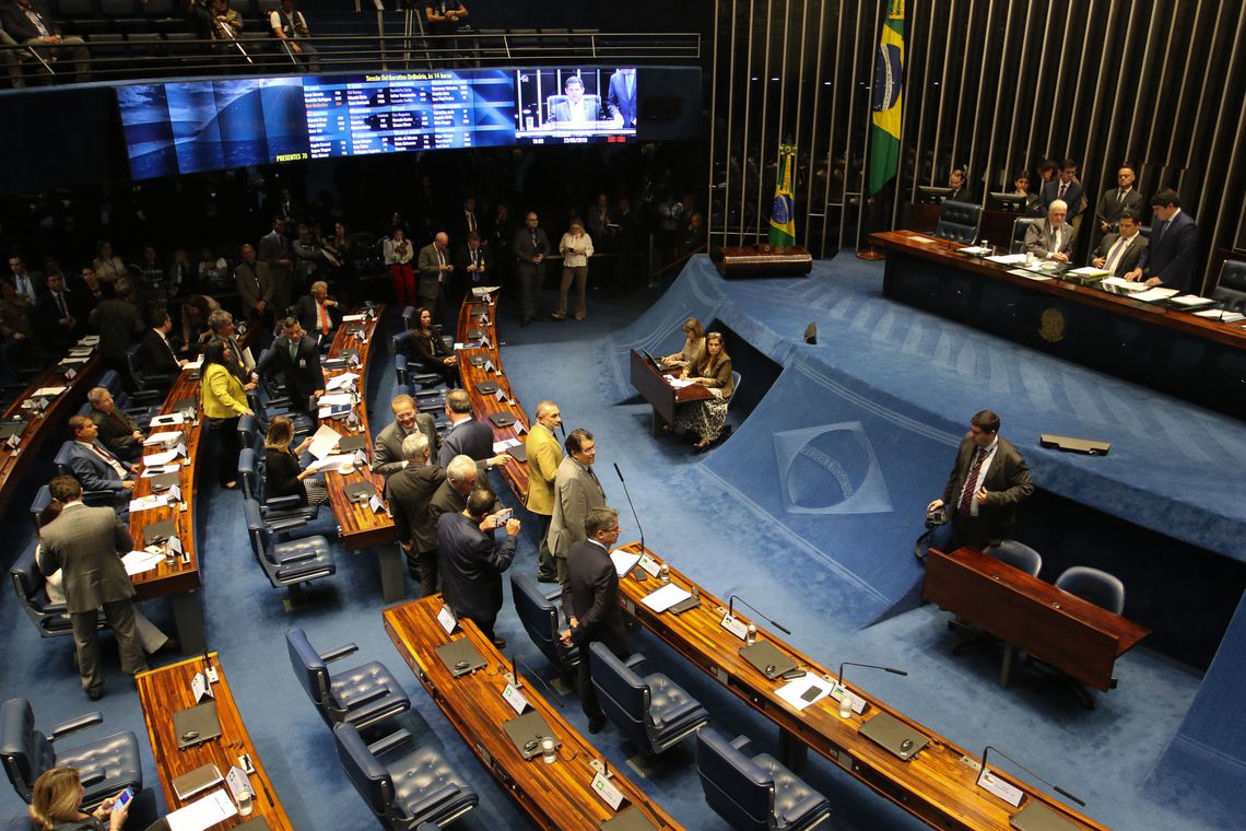 Senado aprova revogação de decreto que flexibiliza acesso a armas