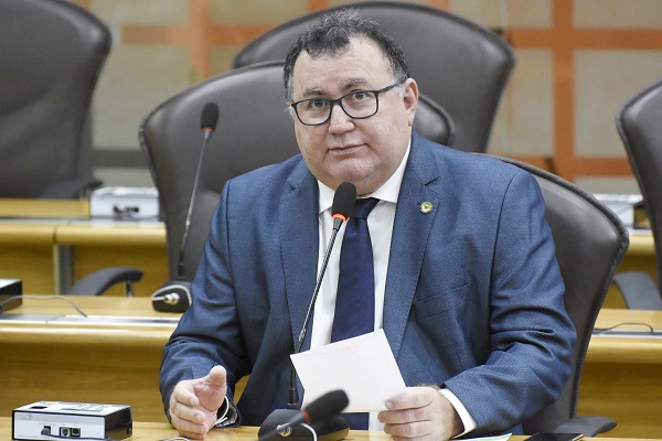 Benefícios rurais: INSS tem massacrado os aposentados no país, diz Dr. Bernardo