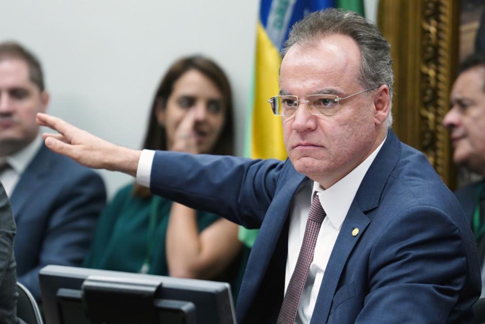 Comissão especial aprova reforma da Previdência