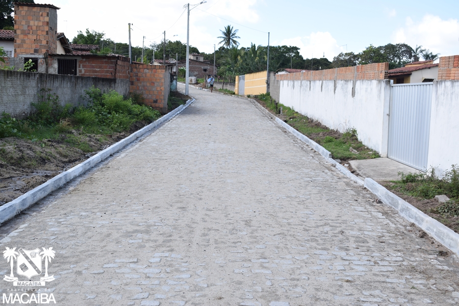 Prefeitura de Macaíba realiza novas obras de pavimentação em Riacho do Sangue