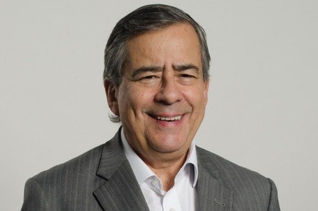 Morre Paulo Henrique Amorim aos 77 anos