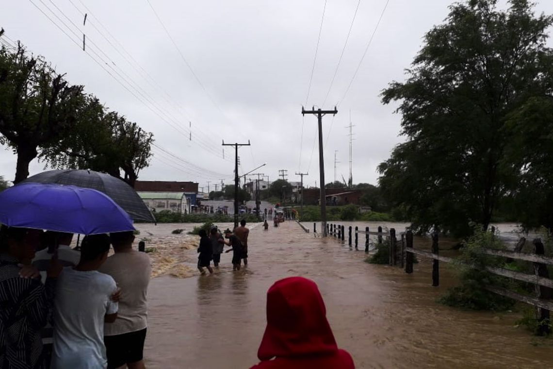 Após inundação, cidade baiana vai entrar em estado de emergência