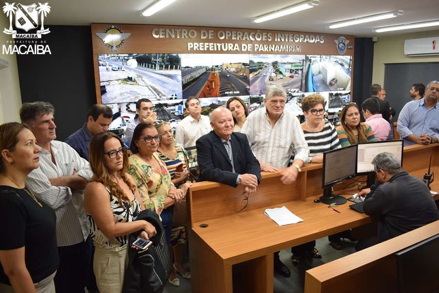 Prefeito de Macaíba vai à inauguração do COI de Parnamirim e discute parcerias