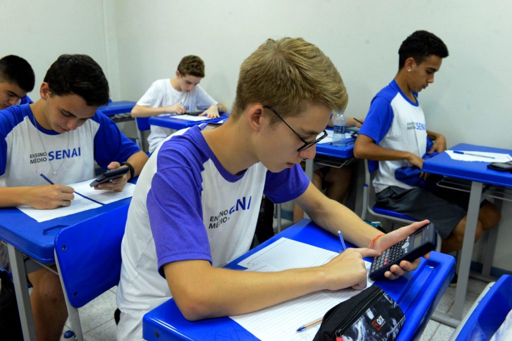Pesquisa: SESI e SENAI são os que mais contribuem para formação do trabalhador