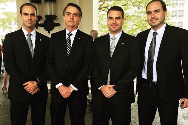 O GLOBO: Clã Bolsonaro nomeou 102 pessoas com laços familiares em 28 anos