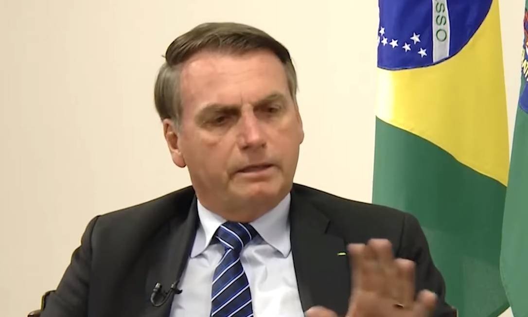 'Os caras vão morrer na rua igual barata, pô', diz Bolsonaro sobre criminosos