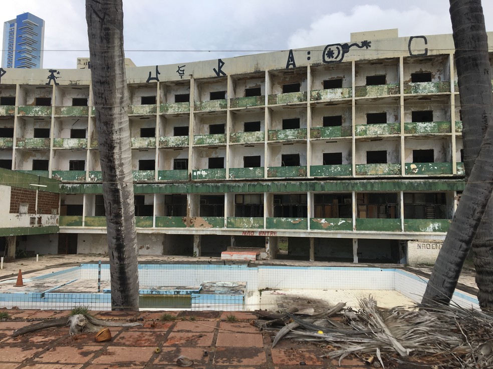 Câmara de Turismo marca posição a favor de demolição das ruínas do antigo Hotel