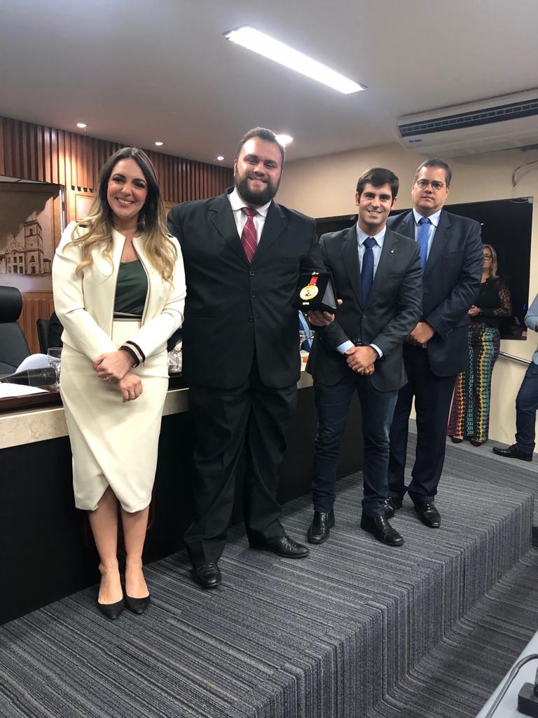 Vice presidente da Emprotur recebe comenda DR.Miguel Seabra Fagundes