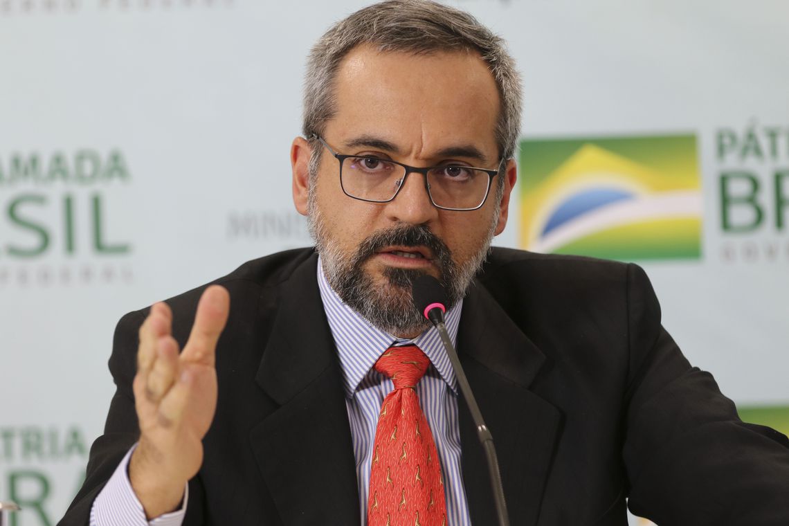 Recursos de universidades podem ser desbloqueados em setembro, diz MEC