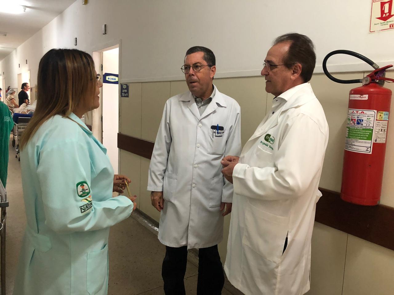 Hospital referência em Parnamirim tem 70 pacientes nos corredores, diz Sinmed