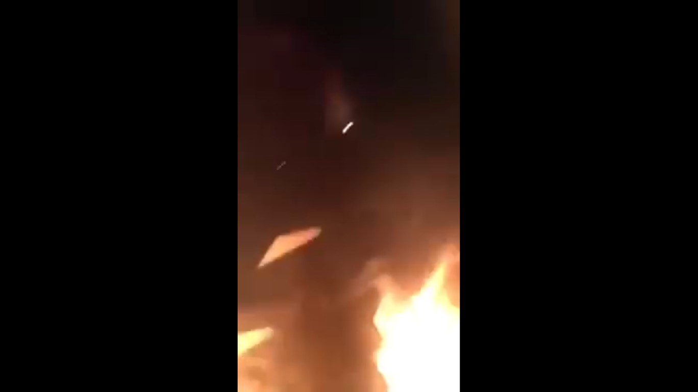 Turbina de avião com 154 passageiros pega fogo durante decolagem no CE; assista