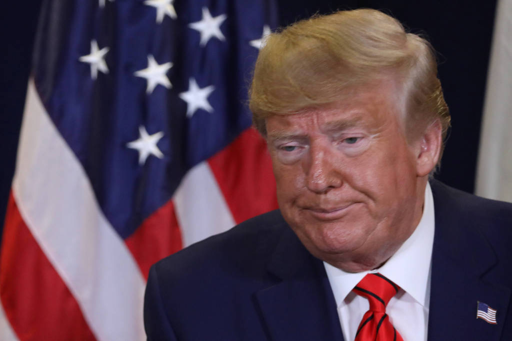 Presidente da Câmara anuncia abertura de processo de impeachment contra Trump