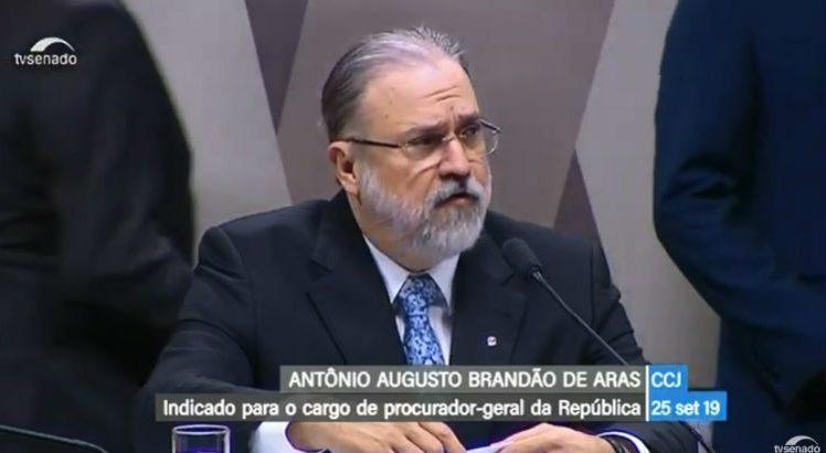 Indicado de Bolsonaro à PGR é aprovado na CCJ do Senado