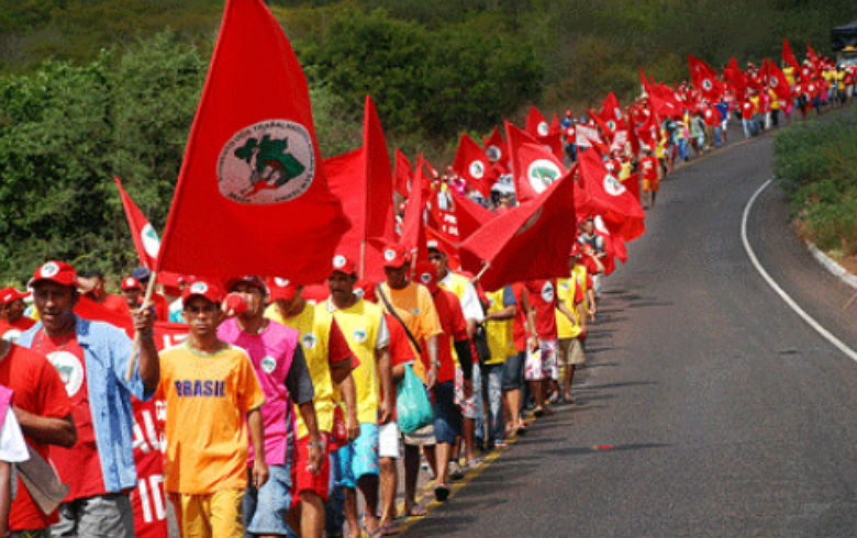 Justiça autoriza Governo Bolsonaro a despejar maior centro do MST no Nordeste