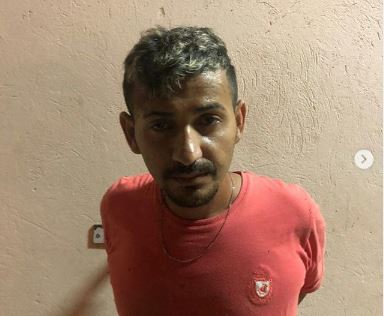 Polícia prende homem após roubo de veículo em Felipe Camarão