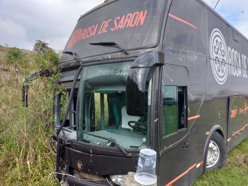 Ônibus de famosa banda católica atropela e mata romeiro em BR