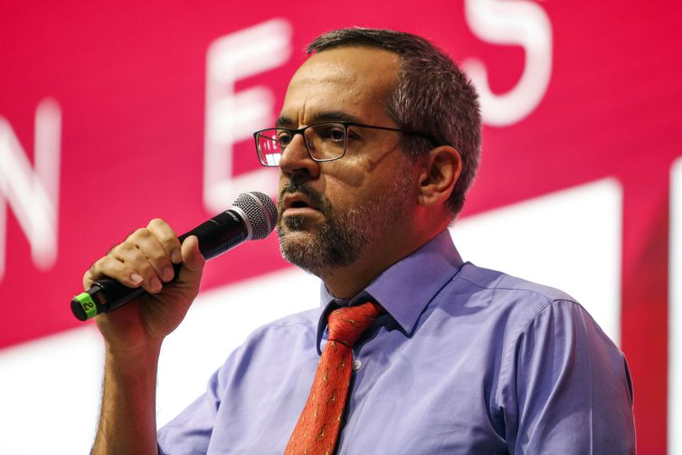 Ministério da Educação anuncia desbloqueio de R$ 2 bilhões