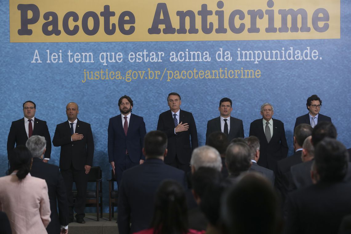 Bolsonaro: criminoso é quem deve temer a lei, não o cidadão