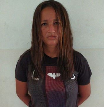 Mulher é presa e arma apreendida após assalto a ônibus na Zona Norte de Natal