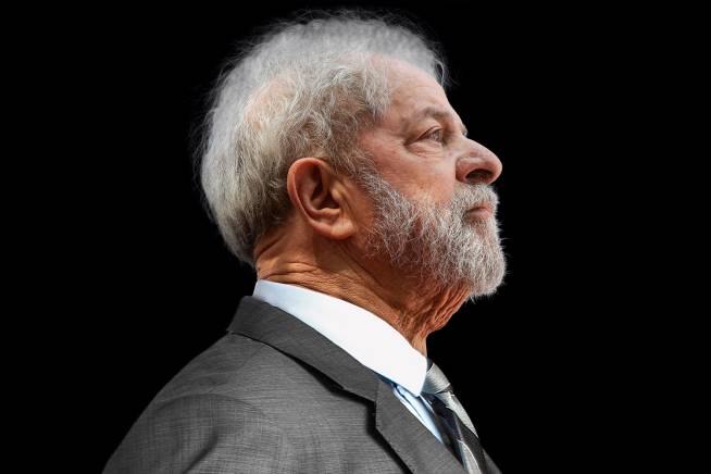 Lula é o principal nome da esquerda contra Bolsonaro em 2022