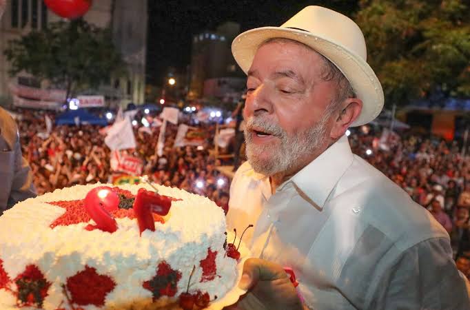 Mesmo preso, Lula terá aniversário comemorado em Natal neste domingo