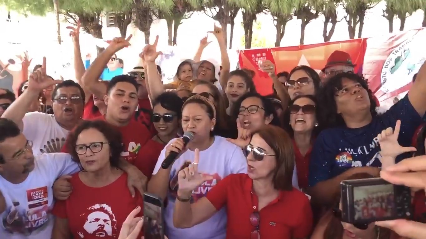 VÍDEO: Fátima vai a aniversário de Lula em Natal e diz que RN ama ex-presidente