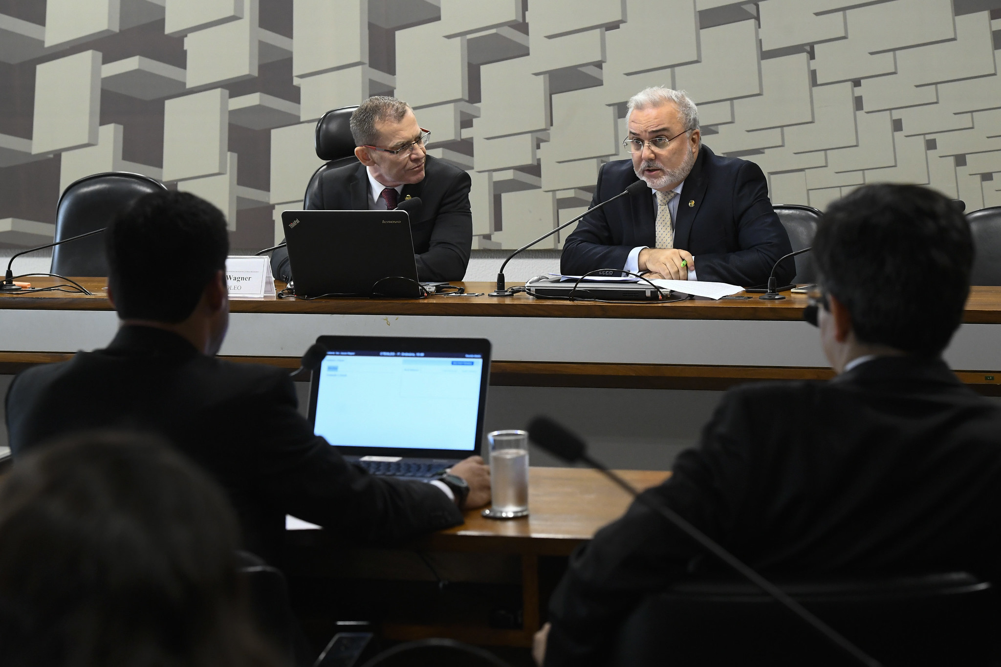 Jean é relator de comissão que acompanha ações de enfrentamento ao óleo no NE