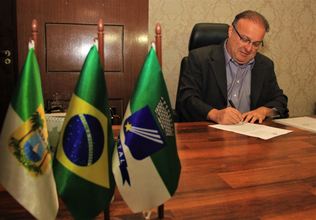 Presidente da CMN, Paulinho Freire, assume Prefeitura de Natal