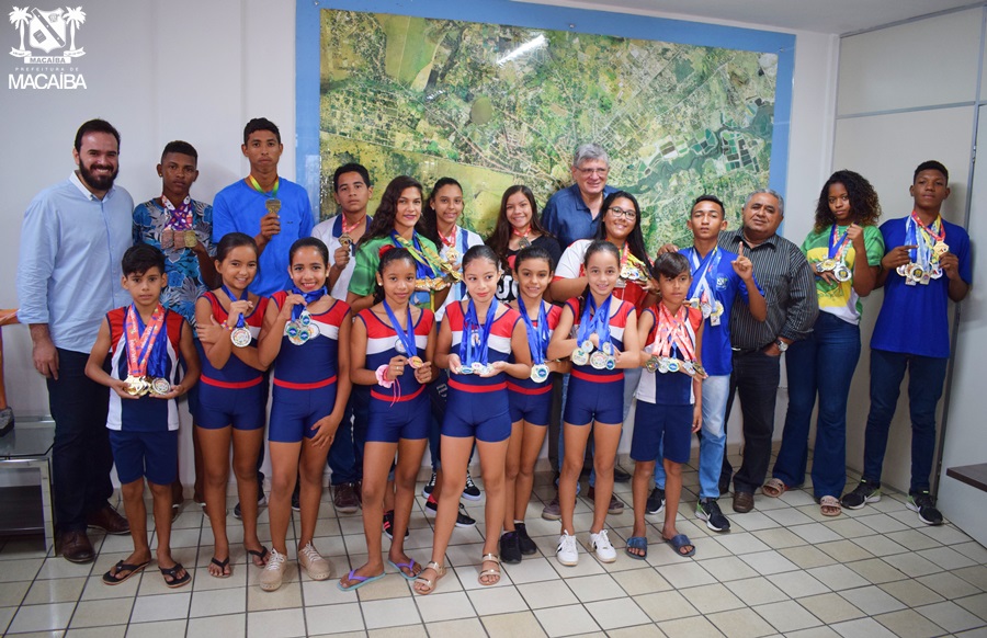 Prefeitura de Macaíba homenageia atletas da Vila Olímpica