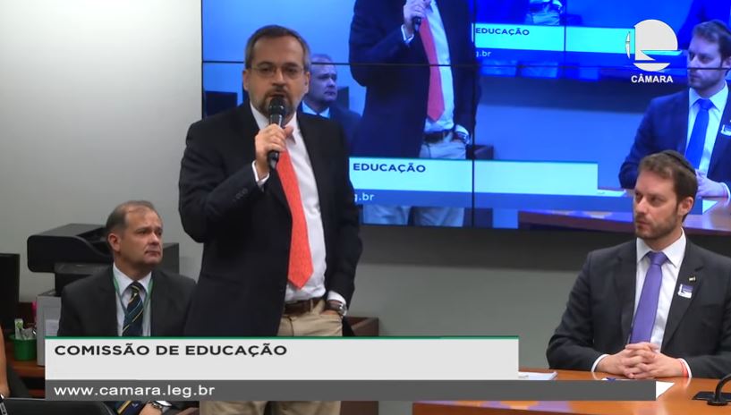 Ministro da Educação reafirma que há plantações de maconha nas federais; assista