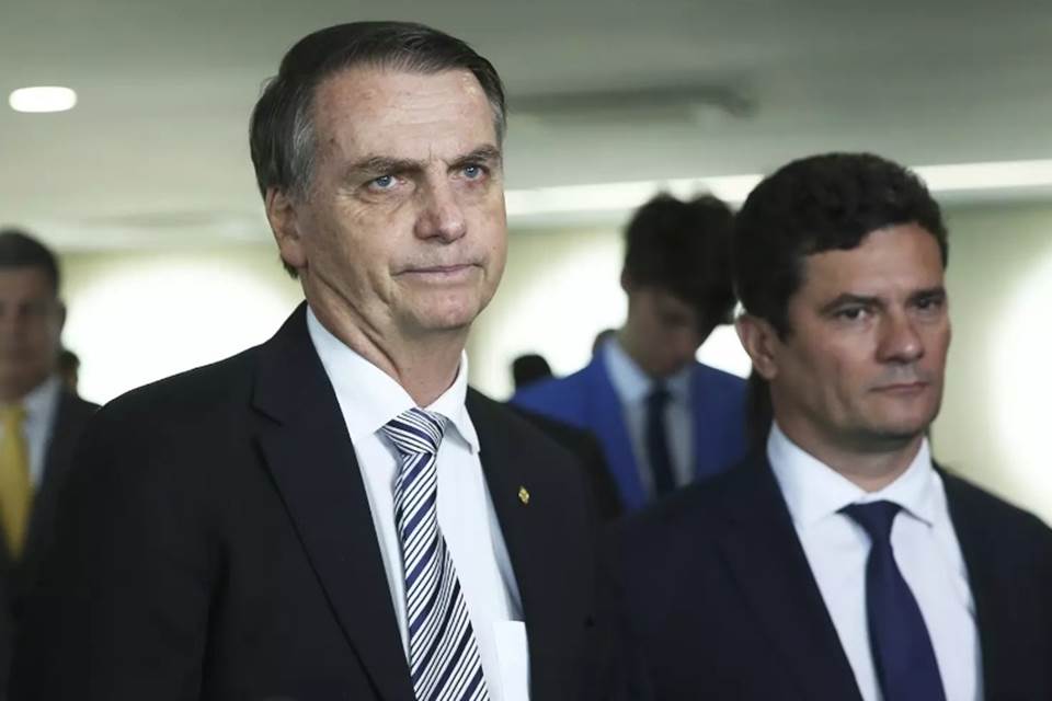 Bolsonaro compara invasões do MST com governos passados e resultado impressiona