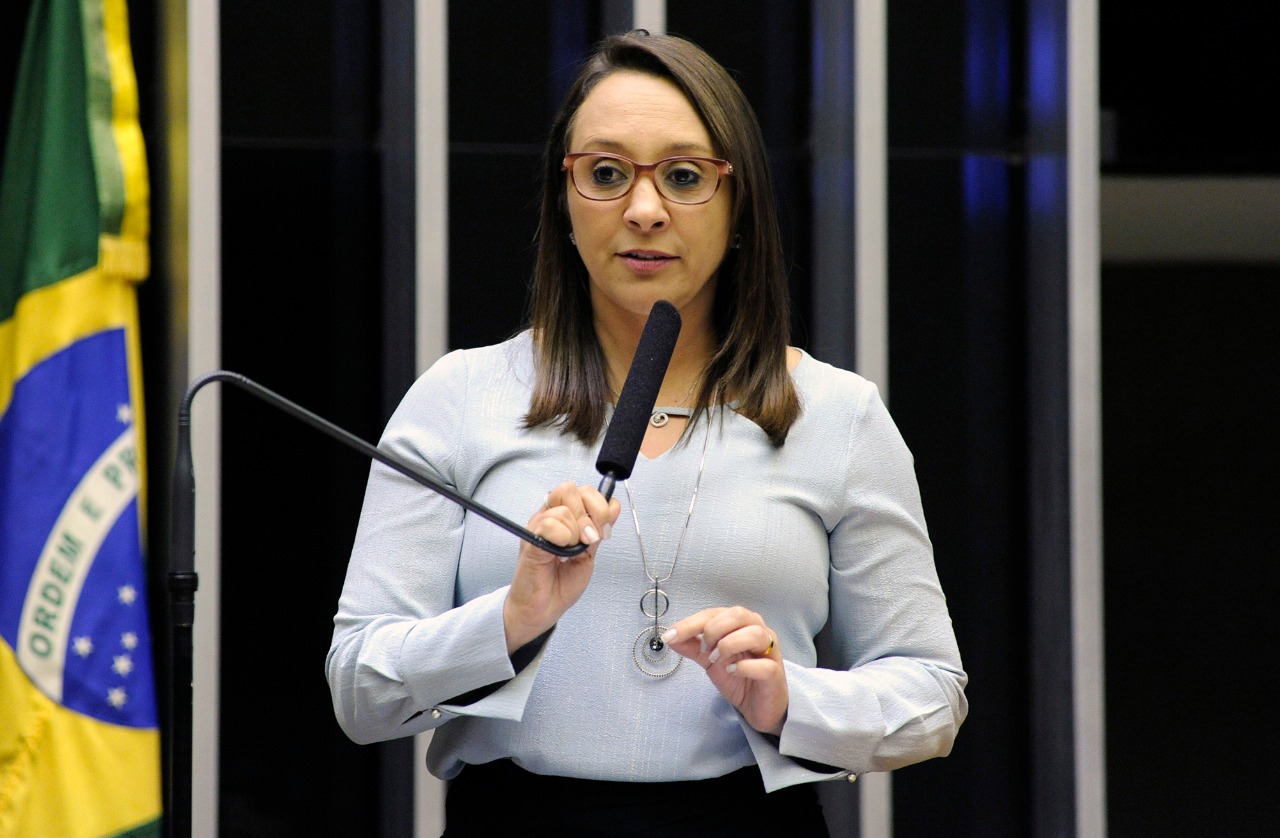 CPI do Feminicídio conta com 102 assinaturas e deve ser protocolada nesta semana