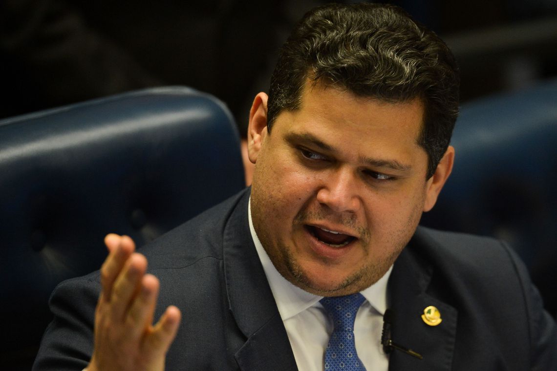 Sessão de votação do Orçamento é transferida para a tarde de hoje