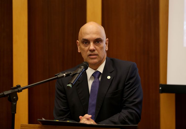 Ouça grampo em que Moraes trata de lobby no STF com desembargador investigado
