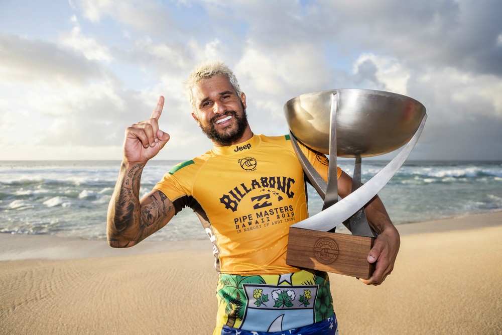 (VÍDEO) Assista a comemoração de Ítalo Ferreira, campeão mundial de surfe