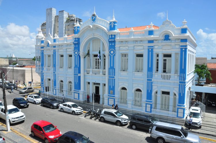Pesquisa: Cenário mostra Álvaro, Kelps, Hermano e Júlia na briga pela Prefeitura