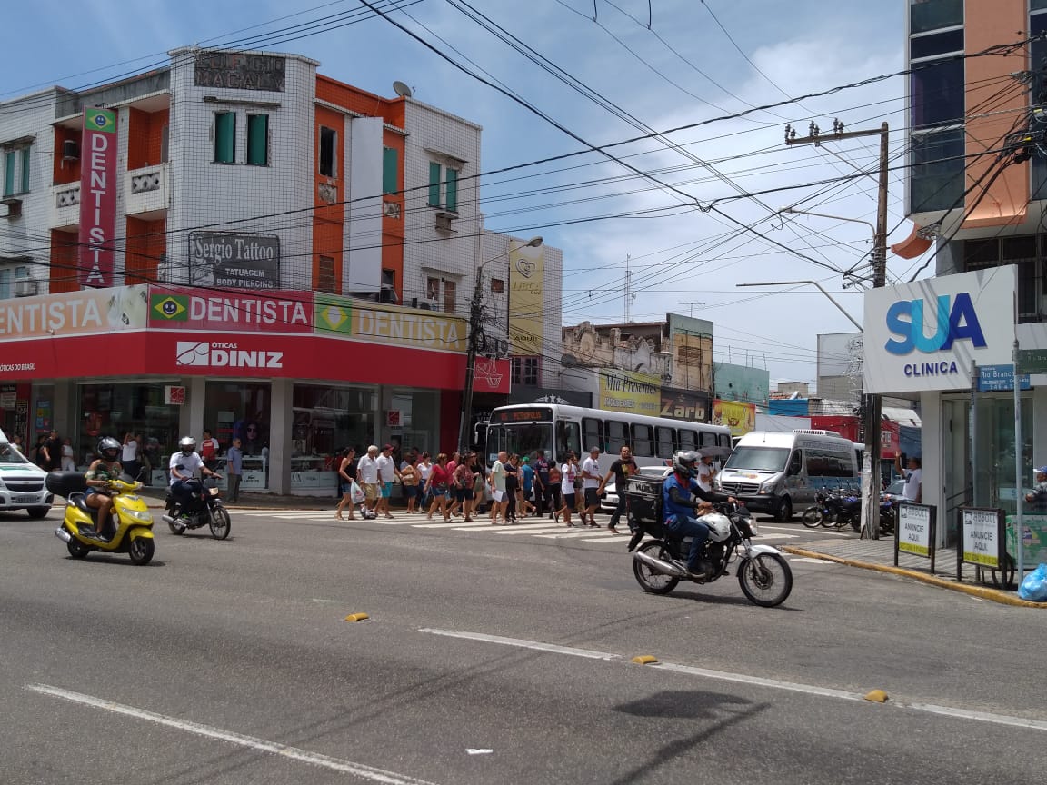 Comércio terá horário diferenciado na segunda-feira, feriado em Natal