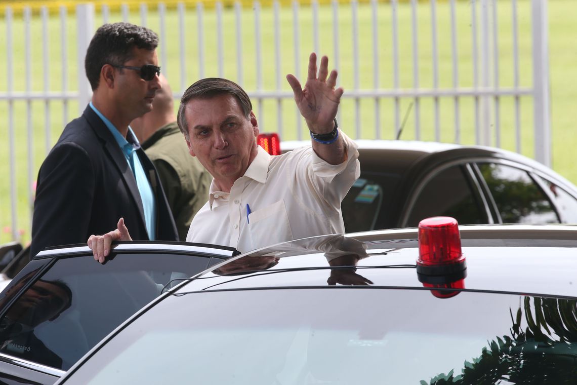 Bolsonaro diz que pode sofrer impeachment se vetar Fundo Eleitoral