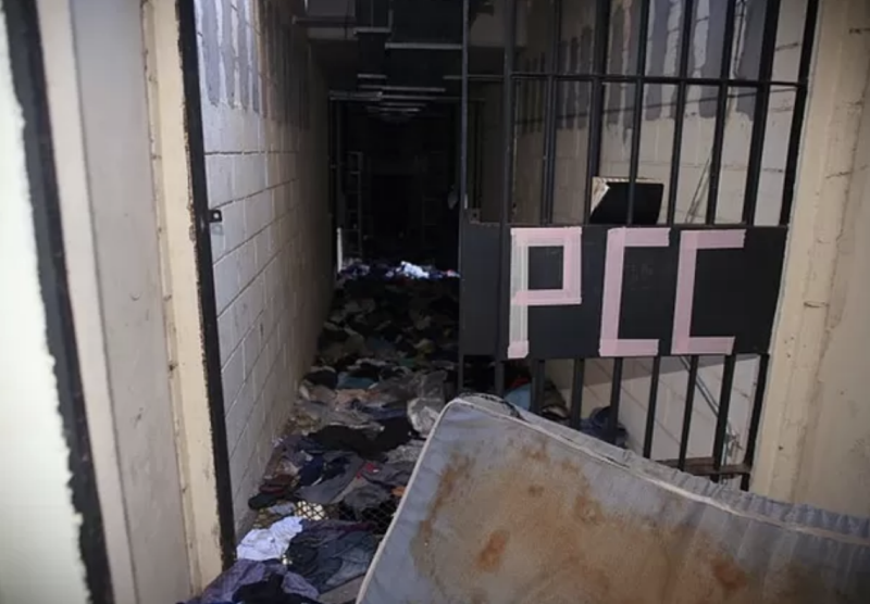 75 membros do PCC fogem de prisão do Paraguai