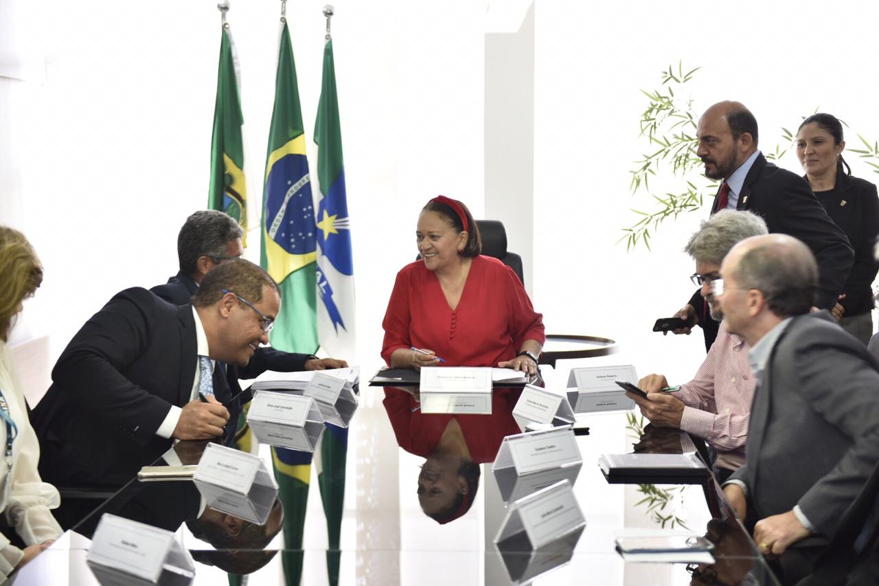 Governo e Caixa investem R$ 29 milhões em saúde e perfuração de poços no RN