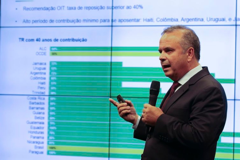 Rogério Marinho agradece a Bolsonaro e destaca legado para o país na Previdência