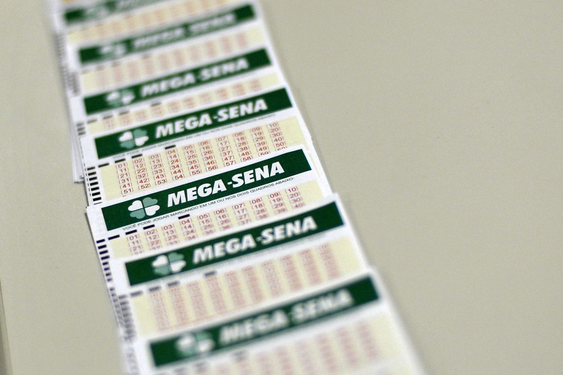 Mega-Sena: ninguém acerta e prêmio acumula em R$ 170 milhões; veja os números