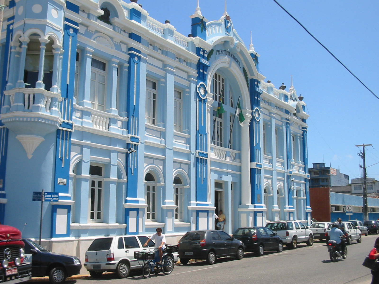 Prefeitura de Natal abre inscrições para concurso com salários de até R$ 2,2 mil